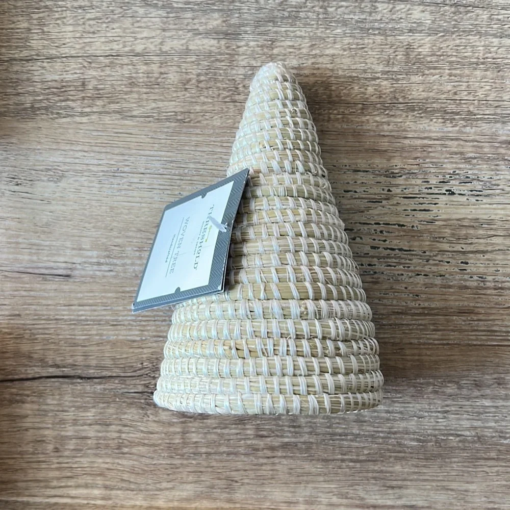 🦋NWT - TARGET THRESHOLD Natural Handcrafted Woven Christmas Tree Decor